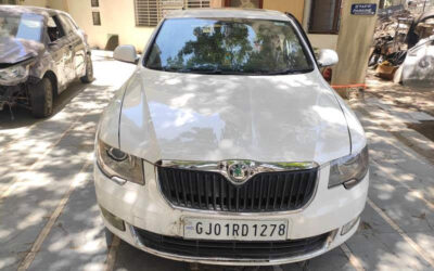 SKODA SUPERB ELEGANCE 2.0 TDI CR AT (2013)-RAJKOT,GUJRAT, (WITH RC)