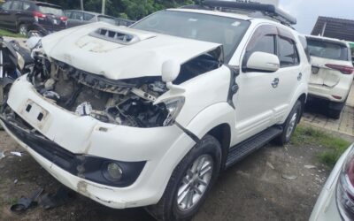 TOYOTA FORTUNER 2.8 2WD AT,2014,SURAT,GJ(WITH RC)