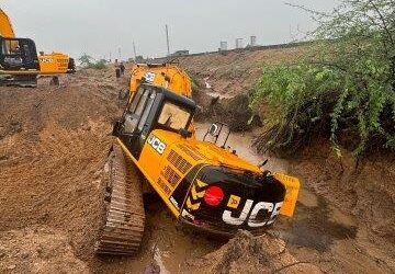 JCB INDIA LTD 225LC EXCAVATOR,2021,PALANPUR,GJ(WITH RC)