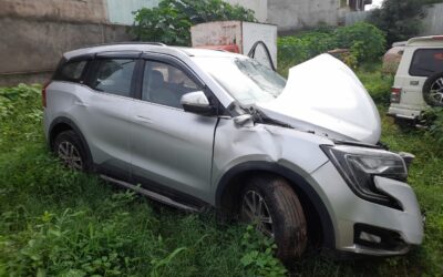 MAHINDRA XUV 700 AX5 DIESEL AT,2022,BARODA,GJ(WITH RC)