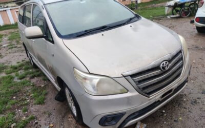 TOYOTA  INNOVA 2.5 GX 8STR,2016,VADODARA,GJ(WITH RC)