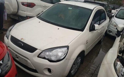 FORD FIESTA (2012) VADODARA,GUJARAT, (WITH RC) Baroda Flood