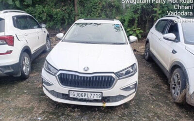 SKODA SLAVIA STYLE 1.5 TSI AT (2022)–Baroda,GUJARAT, (WITH RC) Baroda Flood