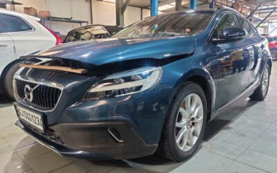 VOLVO V40 CROSS COUTNRY D3 (2017)–SURAT,GUJARAT, (WITH RC) Baroda Flood