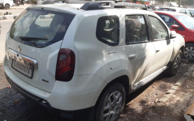 RENAULT DUSTER (HSRA 36) (2016)-VADODARA,GUJARAT, (WITH RC) Baroda