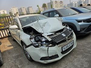 MARUTI KIZASHI (2012)SURAT,GUJRAT, (WITHOUT RC)