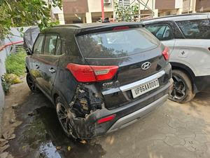 HYUNDAI CRETA (2018)SURAT,GUJRAT, (WITH RC)