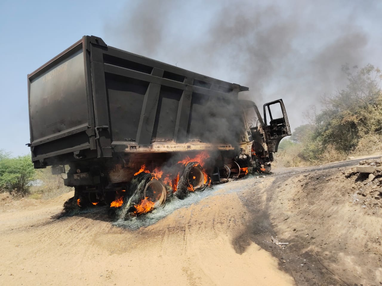 TATA MOTORS SIGNA 2825,2022,Diesel ,KOTA,RJ(WITHOUT RC)