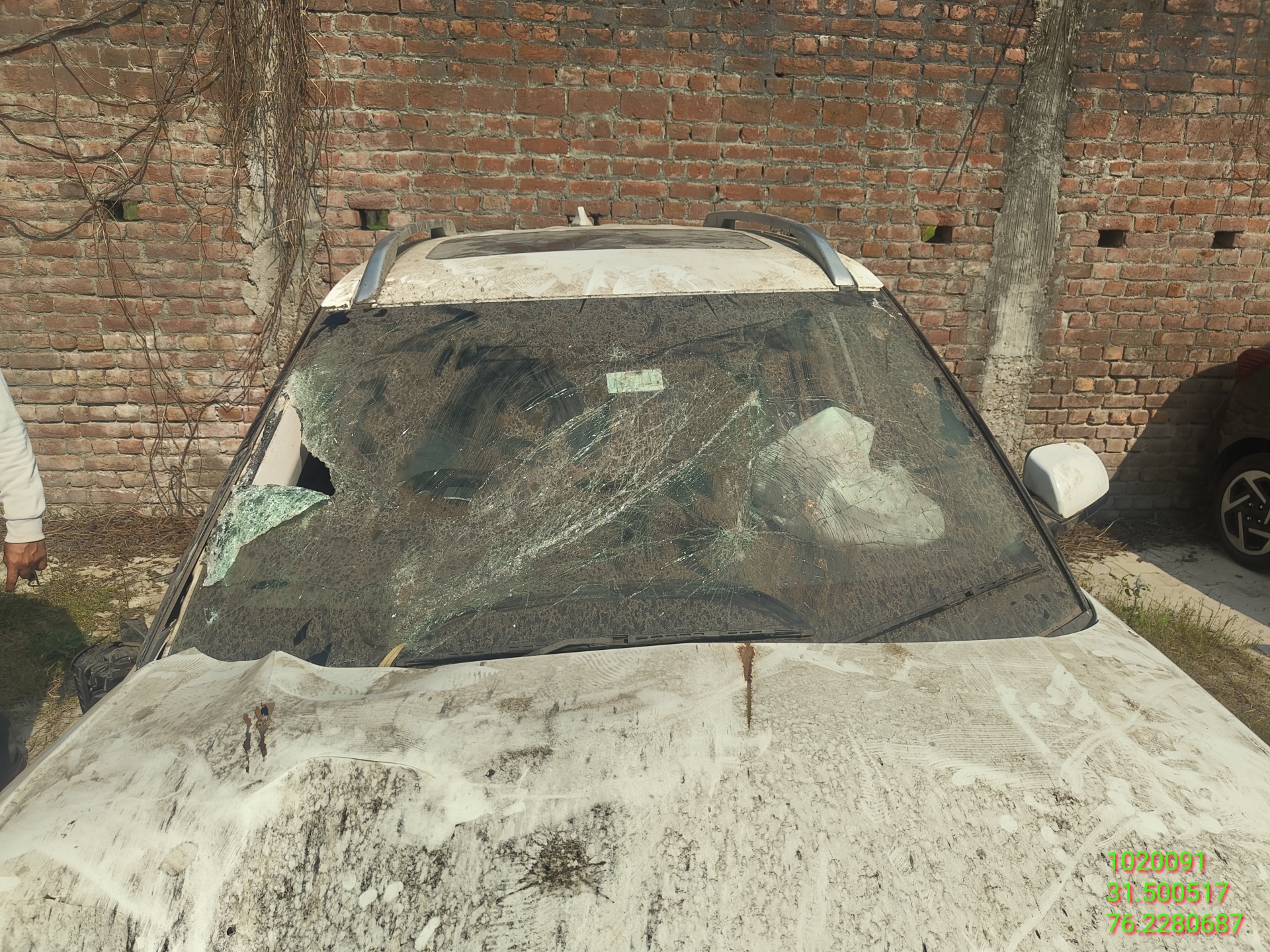 HYUNDAI VENUE 1.2 SX ADVENTURE EDITION,2025,UNA,HP(WITH RC)