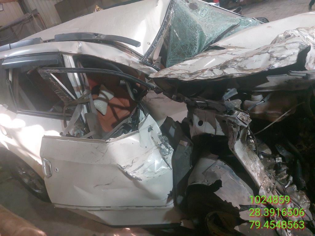 MAHINDRA XUV 500 W8,2014,BAREILLY,UTTAR PRADESH(WITH RC) - Image 4