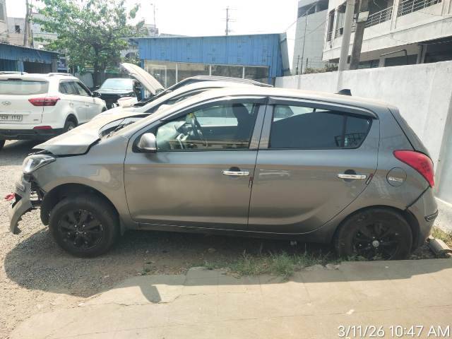 HYUNDAI I20 SPORTZ,Petrol,2013,KHAMMAM,TS(WITHOUT RC)