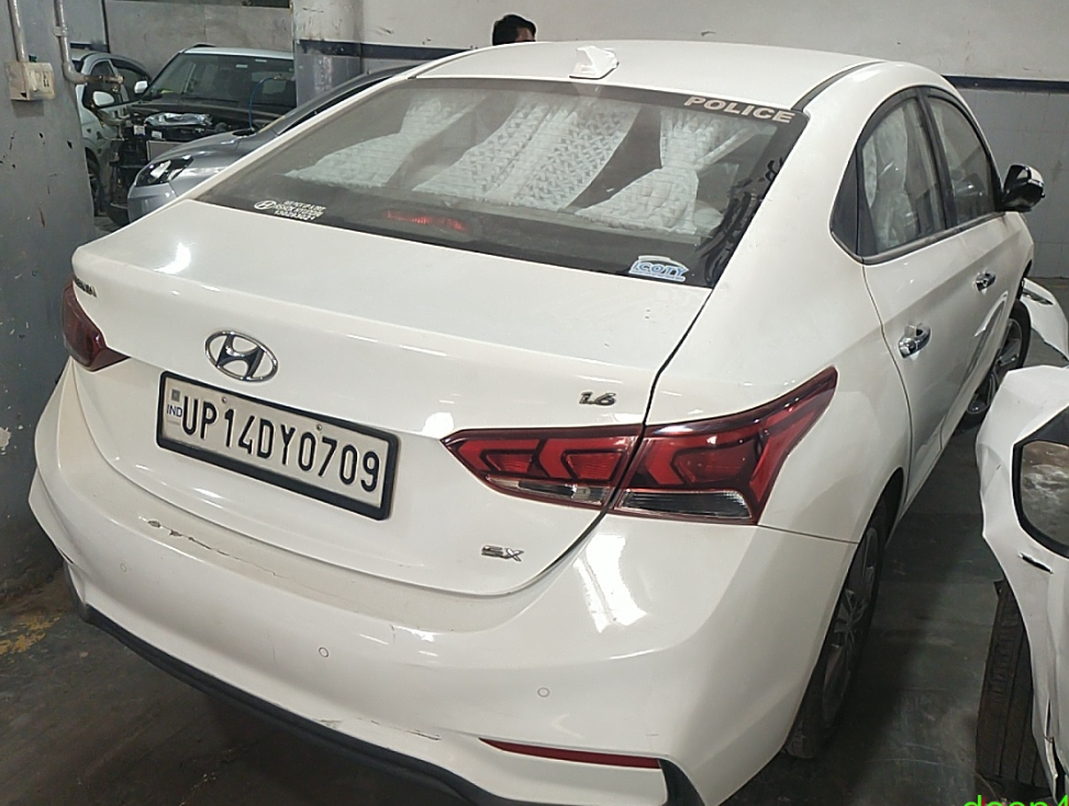 HYUNDAI VERNA 1.6 VTVT SX,2018, Petrol,Noida,UP(WITH RC)
