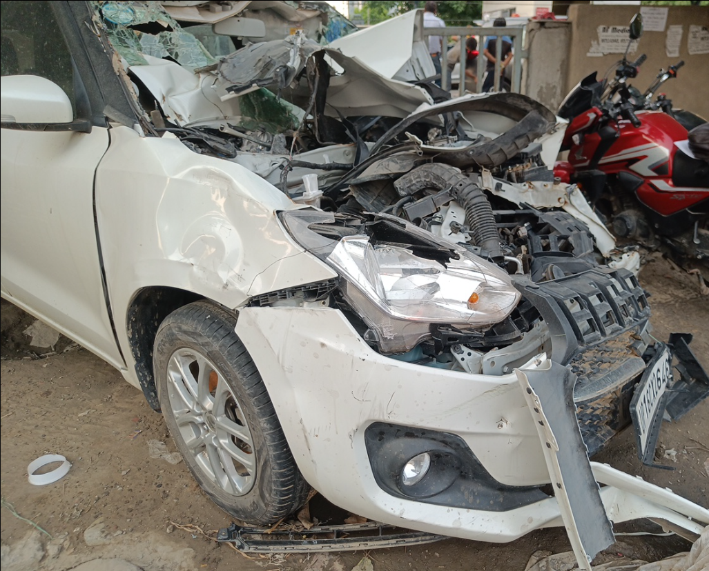 MARUTI NEW SWIFT ZXI AT,2021,Petrol,Noida,UP(WITHOUT RC)