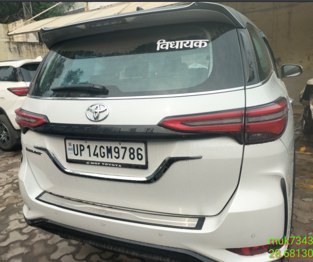 TOYOTA FORTUNER 2.8 LEGENDER 4X2 AT,2025,Diesel,NEW DELHI,DL(WITH RC)