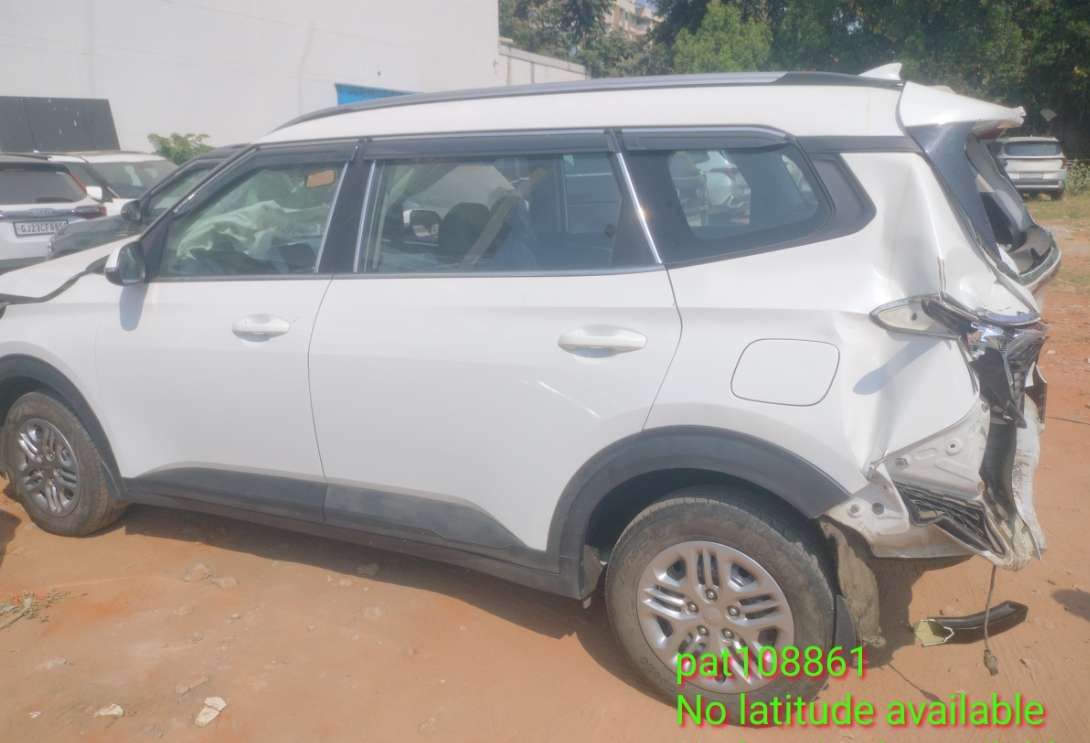 KIA MOTORS CARENS G1.5 PRESTIGE 7 STR,2023, Petrol,INSURE,TS(WITH RC)