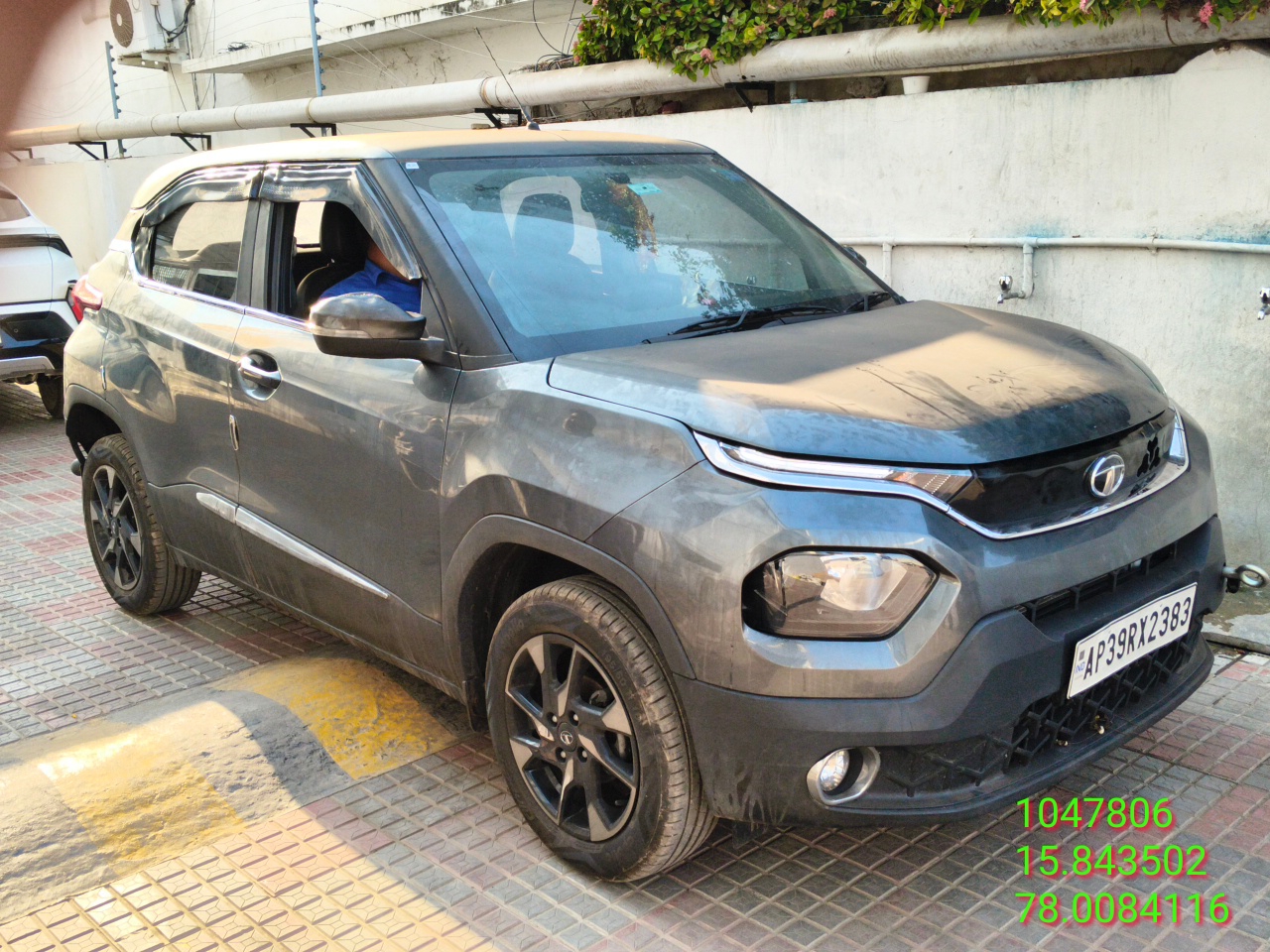 TATA MOTORS PUNCH ACCOMPLISHED,2022,Petrol,KURNOOL,AP(WITH RC)