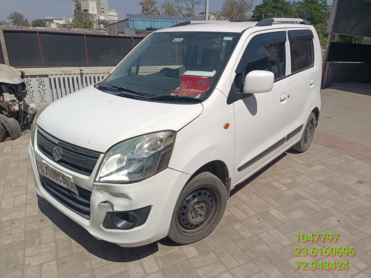 MARUTI CIAZ ZXI PLUS,2015,CNG,Himmatnagar,GJ(WITH RC)
