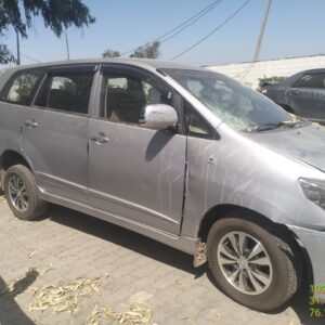 TOYOTA INNOVA 2.5G 8 STR,2015,Diesel,NAWANSHAHAR,PB(WITH RC)