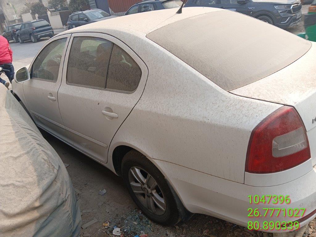 SKODA LAURA 2.0,2012,Diesel,LUCKNOW,UP(WITHOUT RC)