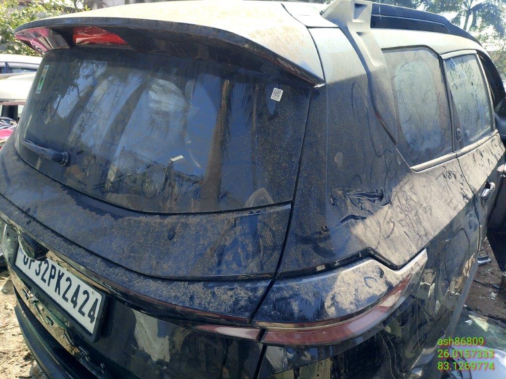 TATA MOTORS SAFARI ACCOMPLISHED,2024,Diesel,AZAMGARH,UP(WITH RC) - Image 4