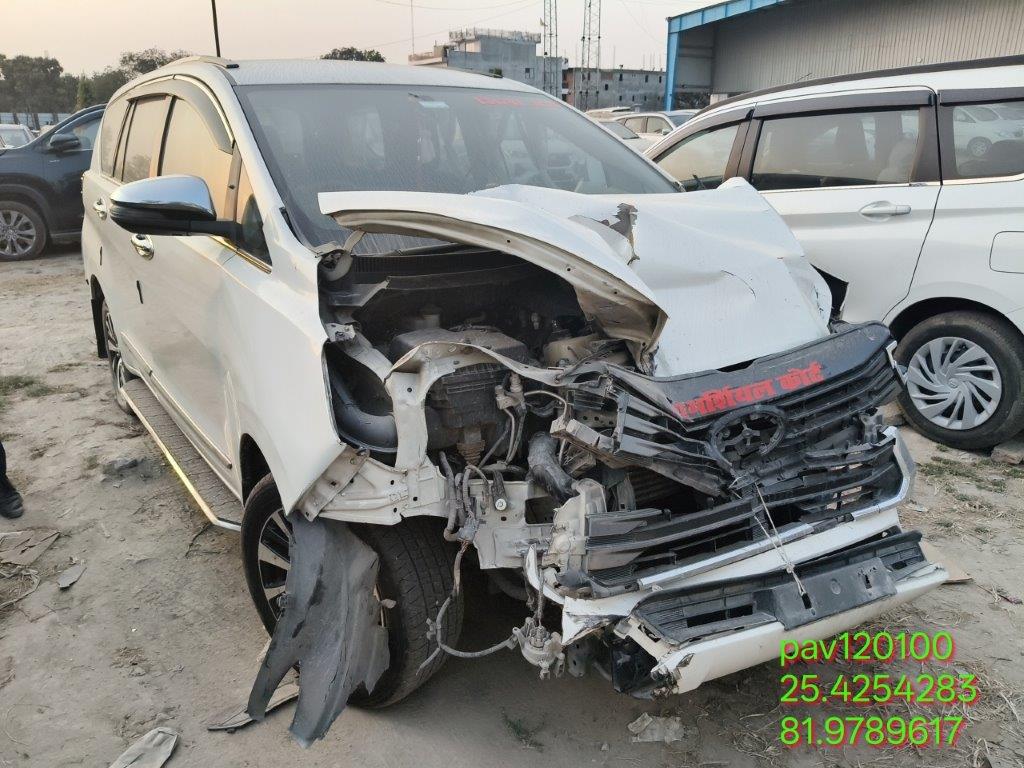 TOYOTA INNOVA CRYSTA 2.4,2021,Diesel,PRAYAGRAJ,UP(WITH RC)