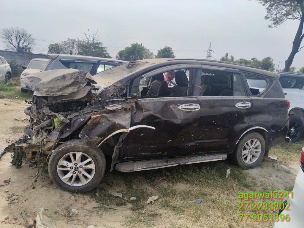 TOYOTA INNOVA CRYSTA 2.4,AGRA,UP(WITH RC) - Image 5