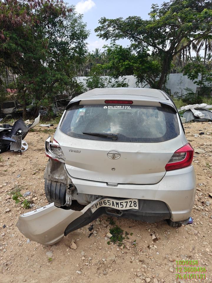 TATA MOTORS TIAGO NRG AMT,2017,Petrol,MYSORE,KA(WITHOUT RC)