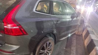 VOLVO XC60 B5 INSCRIPTION,2021,Petrol,BANGALORE,KA(WITH RC) - Image 3