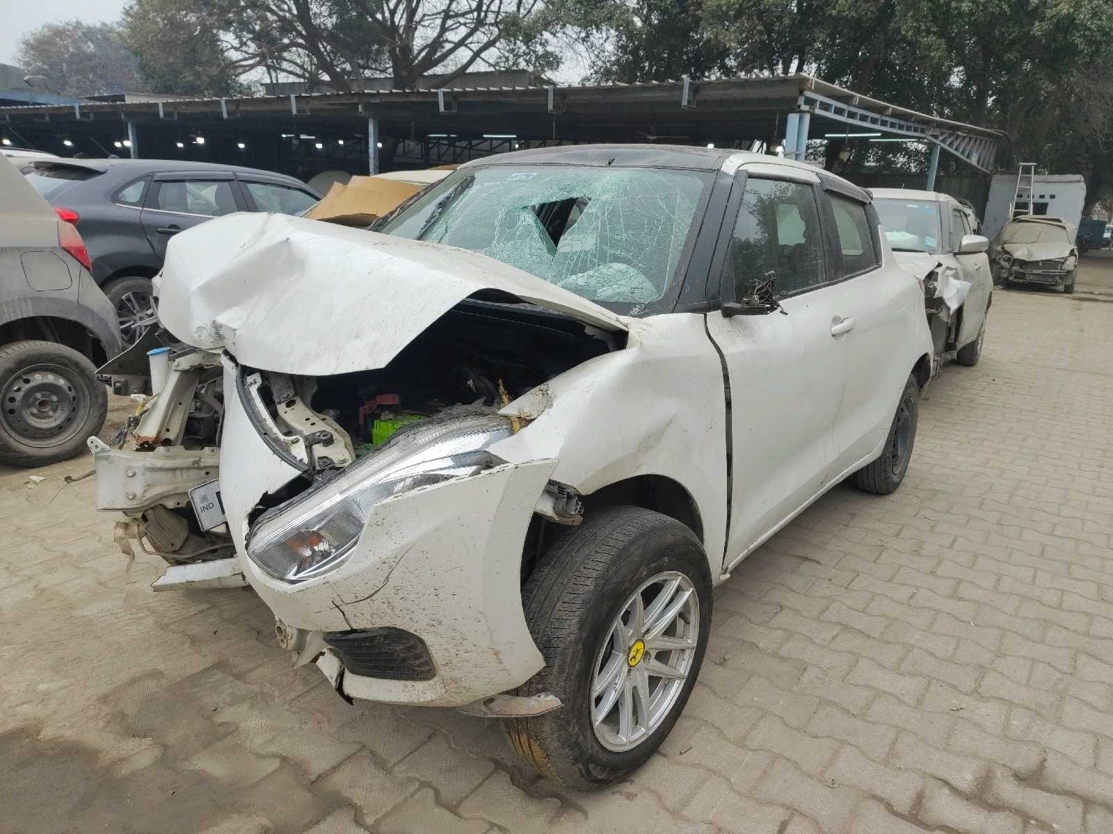 MARUTI SWIFT,2023,PETROL/CNG,gurgaon,HR(WITH RC)