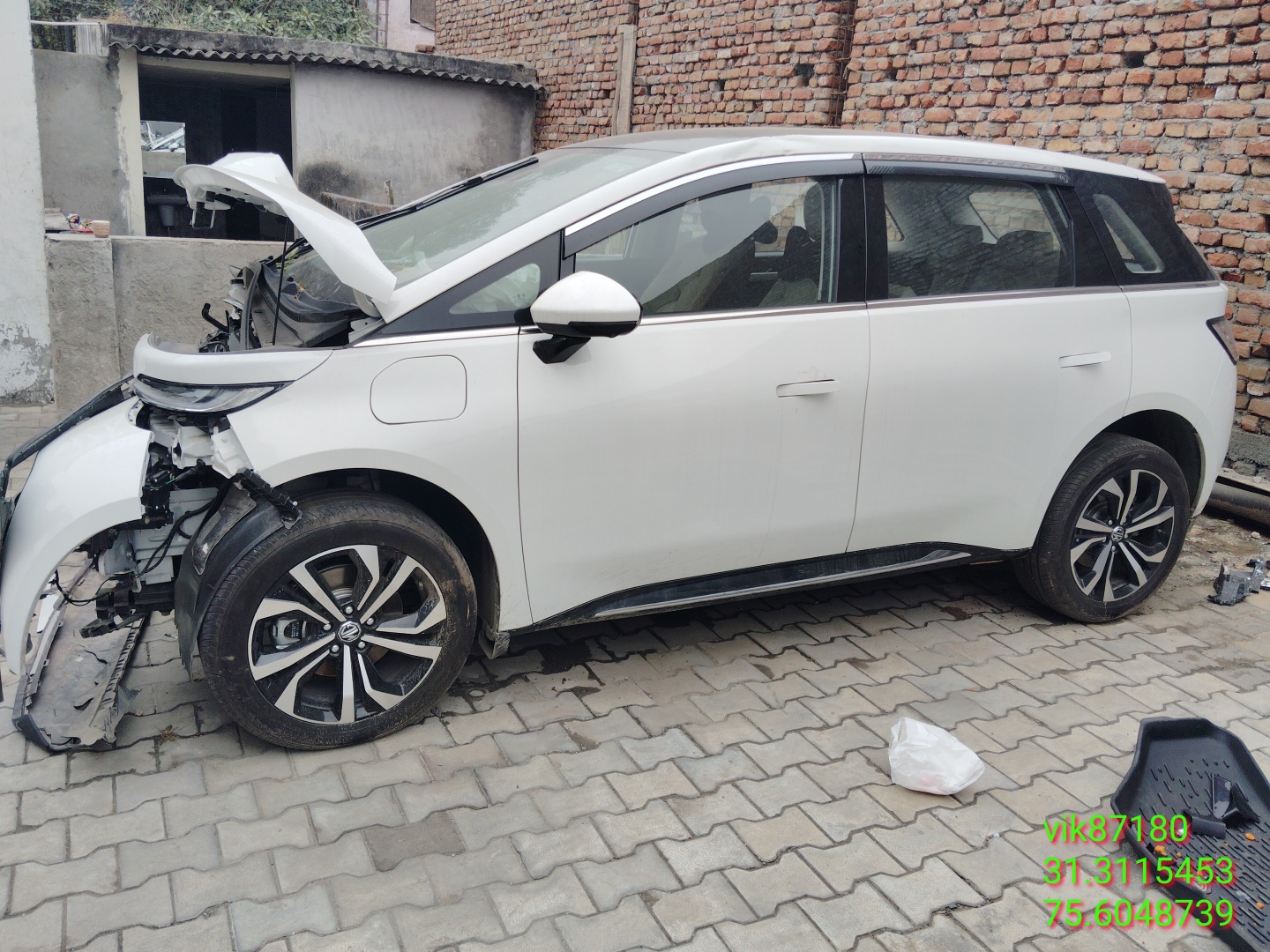 MORRIS GARAGE WINDSOR EV ESSENCE PRO,2025,Petrol,JALANDHAR,PB(WITH RC)