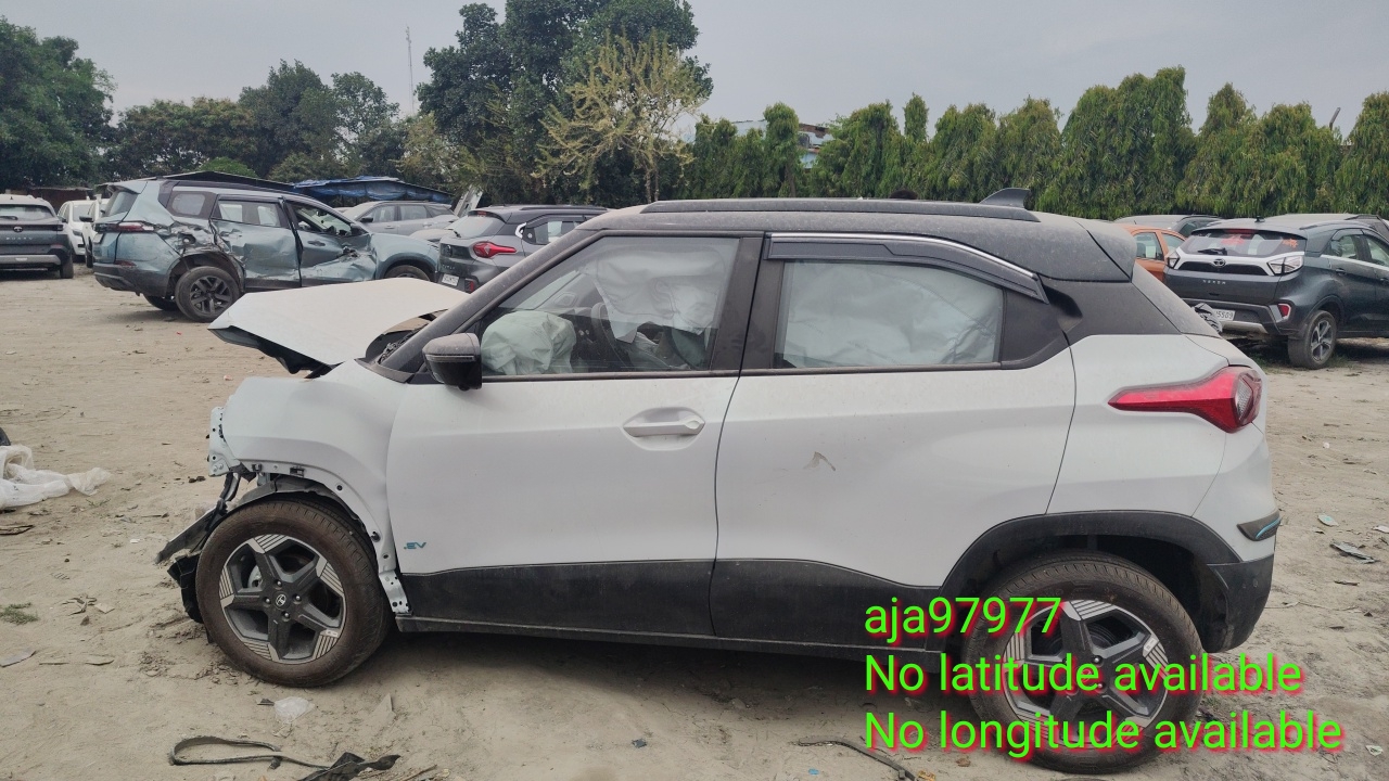 TATA MOTORS PUNCH EV 3.3 EMPOWERED PLUS,2025,Electric,HALDWANI,UK(WITH RC)