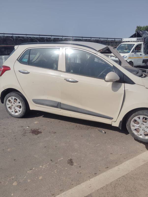 HYUNDAI GRAND I10 SPORTZ 1.1 CRDI,2014,Diesel,JUNAGADH,GJ(WITH RC) - Image 3