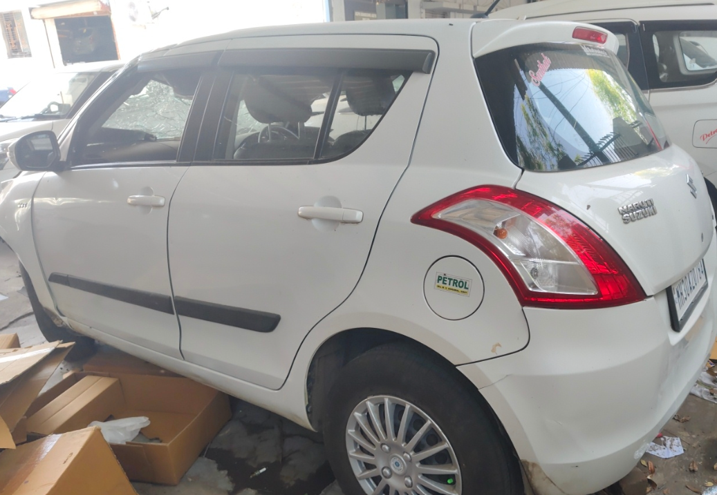 MARUTI SWIFT VXI,2017,Petrol,AMRAVATI,MH(WITH RC)