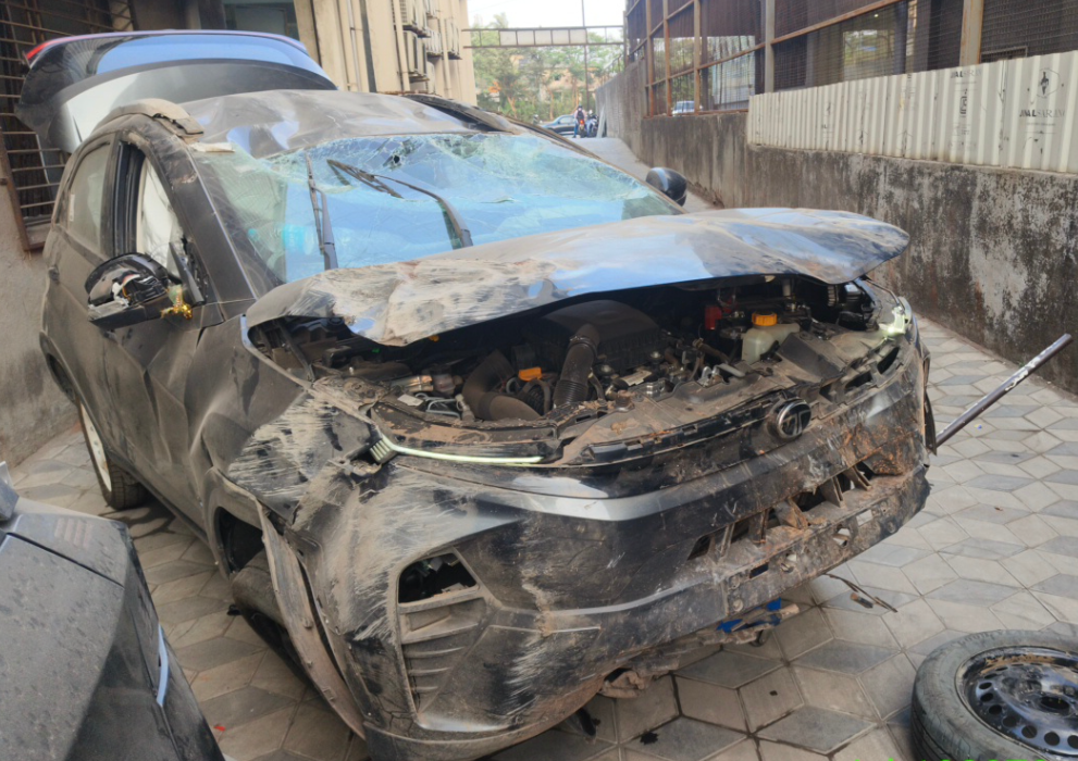 TATA MOTORS NEXON 1.2 PURE PLUS ,Petrol,2025,VALSAD,GJ(WITH RC)