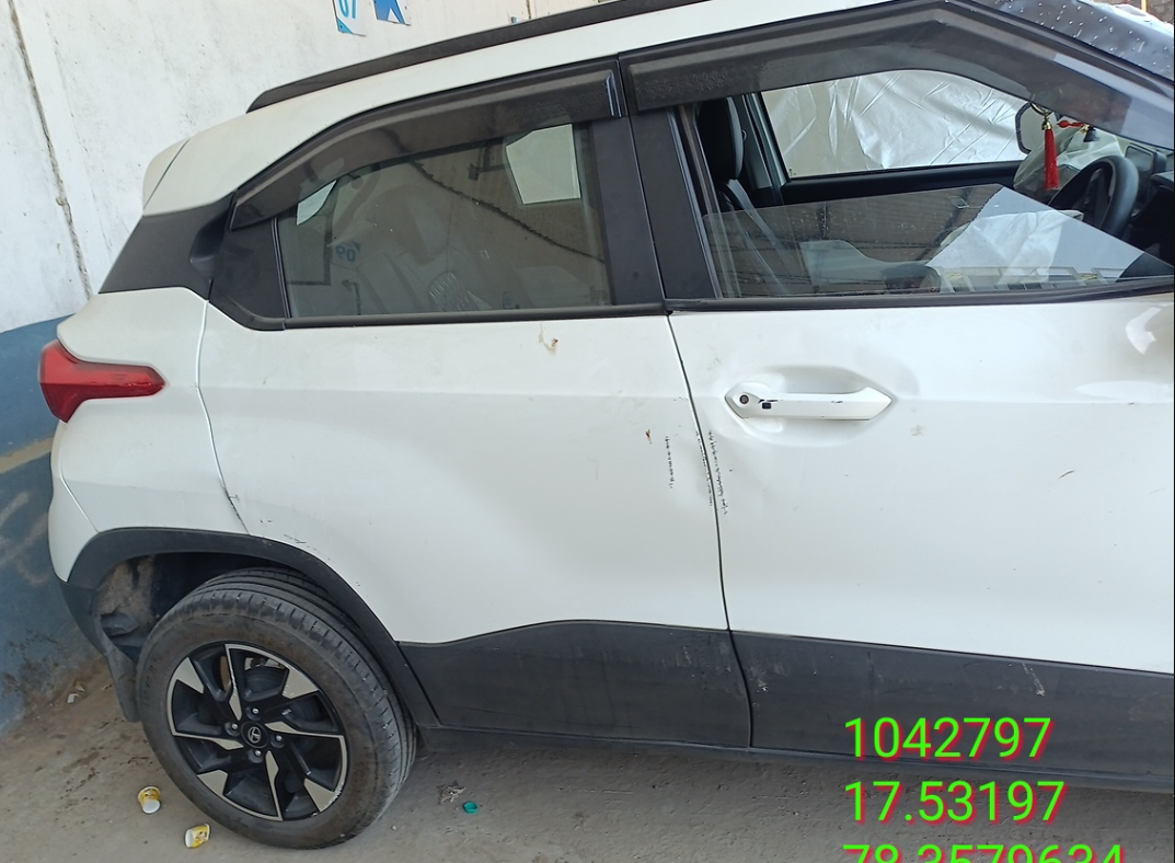 TATA MOTORS PUNCH CREATIVE,2023,Petrol,HYDERABAD,TS(WITH RC)