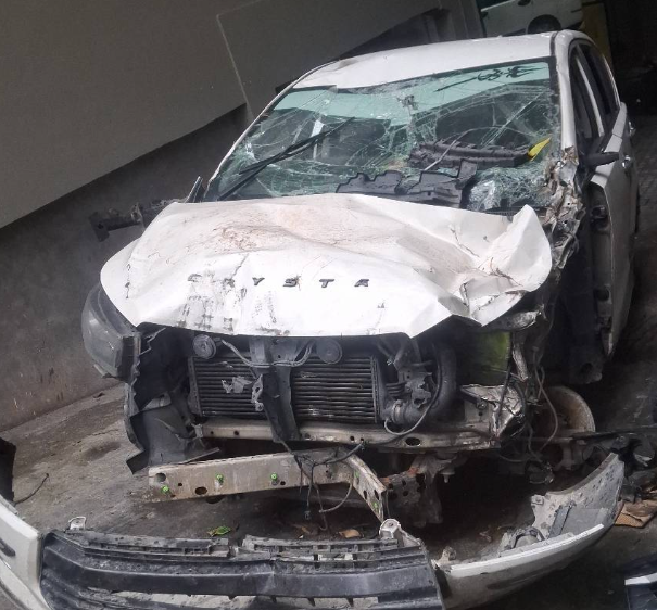 TOYOTA INNOVA CRYSTA 2.4 GX MT 8 STR,2016,Diesel,GANGTOK,SK(WITHOUT RC)