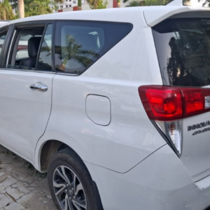 toyota INNOVA CRYSTA 2.4,2021,Diesel,LUCKNOW,UP(WITH RC)