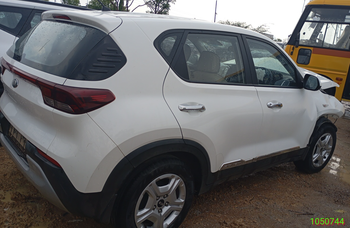 KIA MOTORS SELTOS G 1.5 HTK CRDI,2021,Diesel,TIRUPATI,AP(WITH RC)
