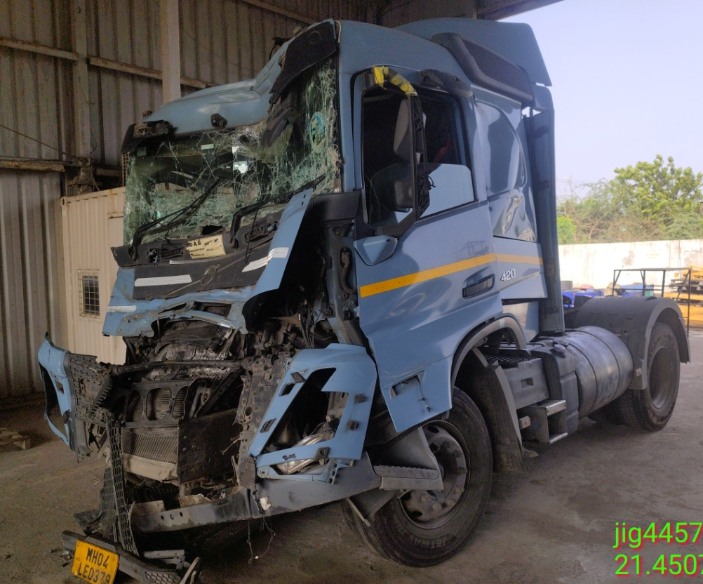 VOLVO FM 420 4X2 PULLER FB,2022,Diesel,SURAT,GJ(WITH RC)