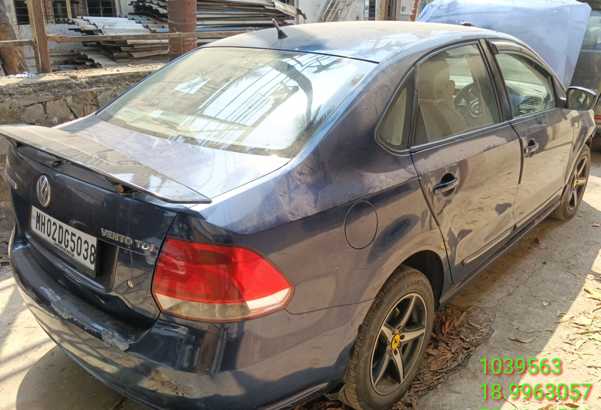 VOLKSWAGEN VENTO 1.5 MT COMFORTLINE,Diesel,2013,PANVEL,MH(WITH RC)