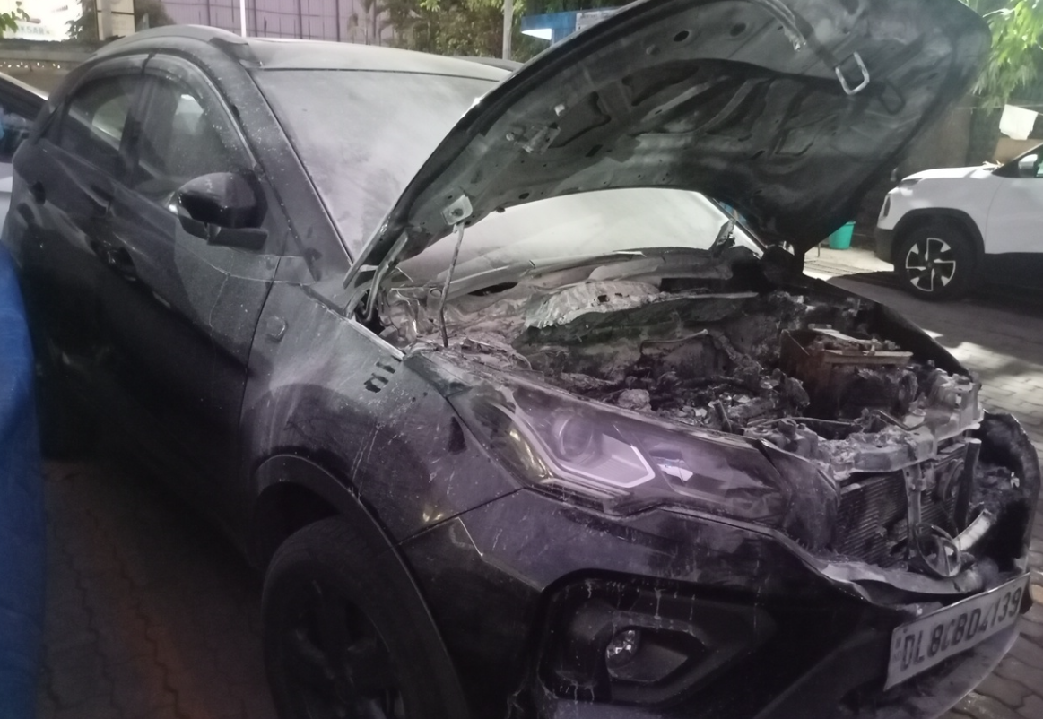 TATA MOTORS NEXON XZA PLUS 1.2 OPTION,2022,Petrol,NAVI MUMBAI,MH(WITH RC)