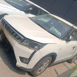 MAHINDRA XUV 300,Diesel,2022,ALLAHABAD,UP(WITH RC)