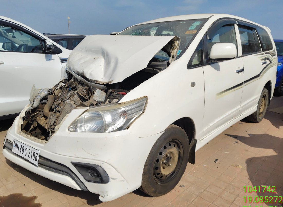 TOYOTA INNOVA 2.5G 8 STR,2013,Diesel,MUMBAI,MH(WITH RC)
