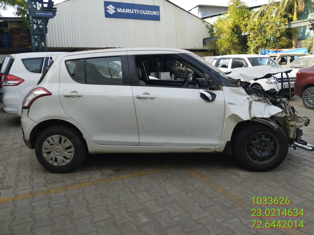MARUTI SWIFT VXI,2014,Petrol,AHMEDABAD,GJ(WITH RC)