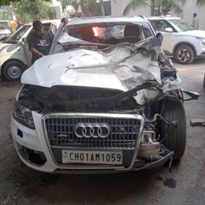 AUDI Q5 3.0 TDI,2012,Diesel,CHANDIGARH,CH(WITHOUT RC)