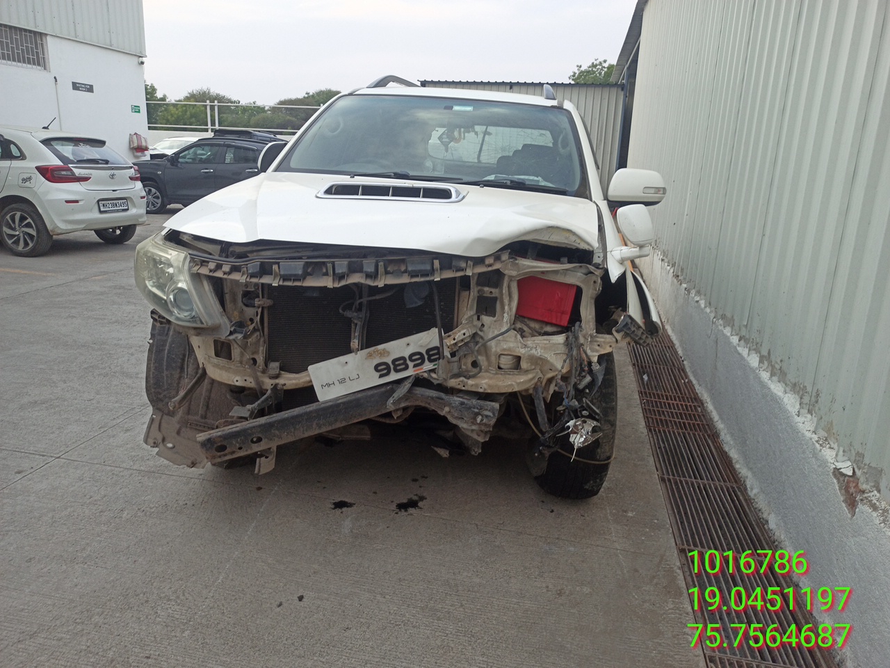 TOYOTA FORTUNER 4X2 MT,2014,Diesel,BEED,MH(WITH RC)