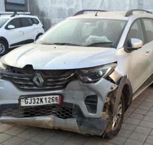 RENAULT TRIBER-LIMITED EDITION AMT (2020)-BARDOLI,GUJARAT, (WITH RC)