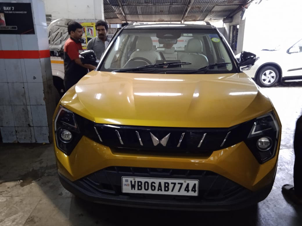 MAHINDRA XUV 3XO (2024) , KOLKATA ,WEST BENGAL (WITH RC)