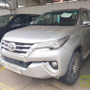 TOYOTA FORTUNER 2.8 2WD AT,2017,Diesel,SURAT,GJ(WITH RC)