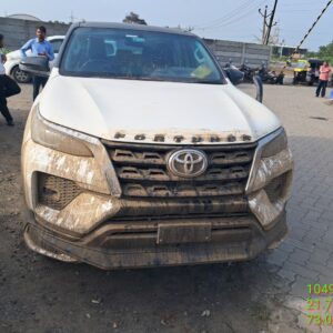 TOYOTA FORTUNER LEADER EDITION AT,2025,Diesel,SURAT,GJ(WITH RC)